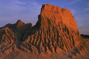 lake mungo lunette