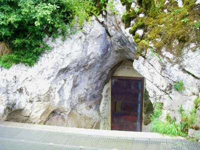 Grotte de Gargas entrance