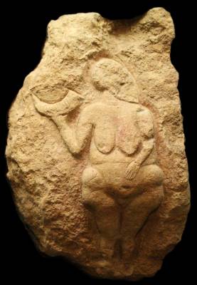 Femme corne laussel venus