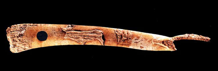 Grotte de La Vache spear straightener