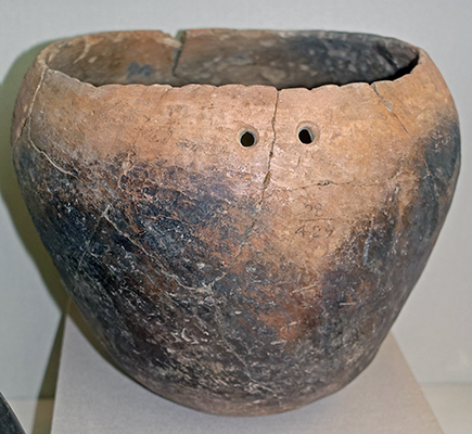 Badarian pottery