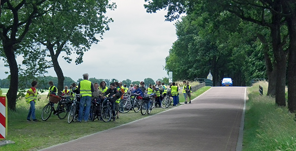 IMGP5188_1314_bulk_cyclists_school_groupsm