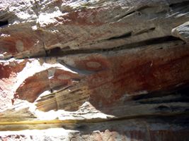 Cathedral Cave stencils emu and kangaroo print decorative shell pendants Che-Ka-Ra