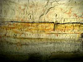 Carnarvon Gorge artwork wall of one thousand vulvas