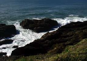 Headland south of Diggers Camp Beach