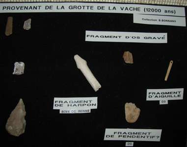 Grotte de La Vache flint