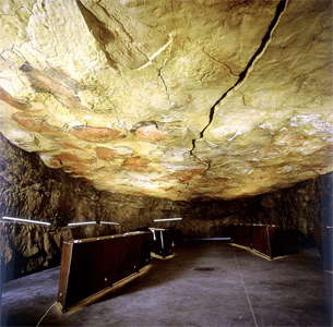 Altamira neocueva ceiling