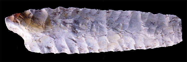 flint blade altamira