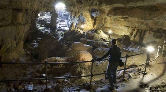 Cueva del Pindal interior