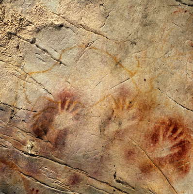 El Castillo hands