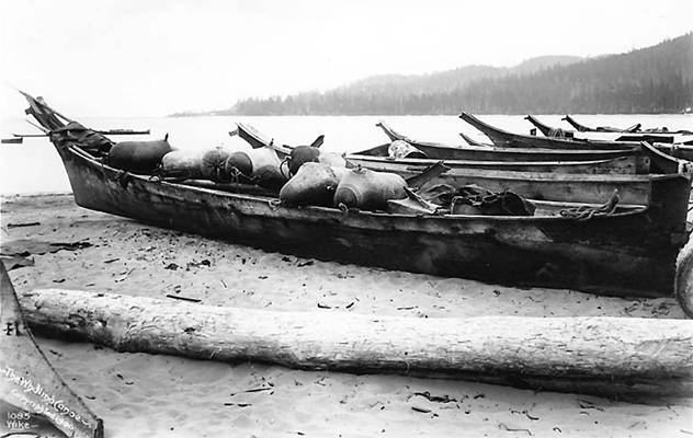 Whaling canoe, Neah Bay