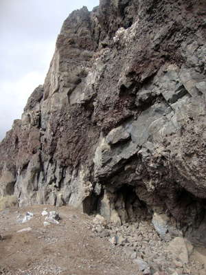 Paisley caves