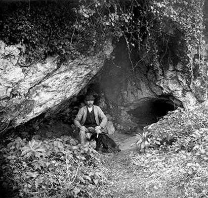 Trois Frères and Tuc d'Audoubert - entrance to enlene