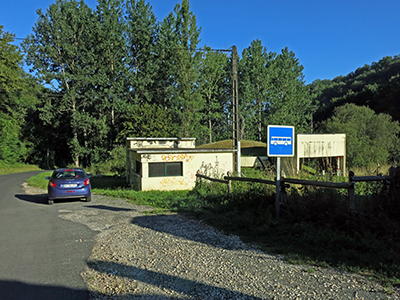 Font de Gaume spring and river