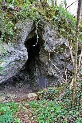 Trois Frères entrance