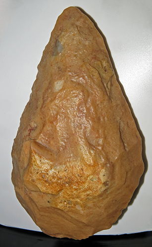  hand axe