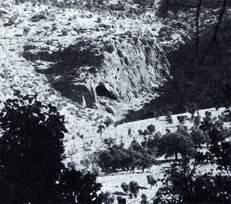 Shanidar cave distant shot