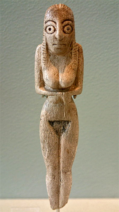 Badarian figurine