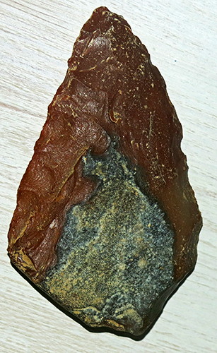 handaxe