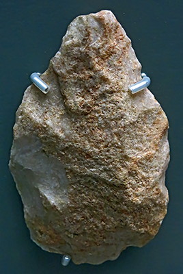 handaxe