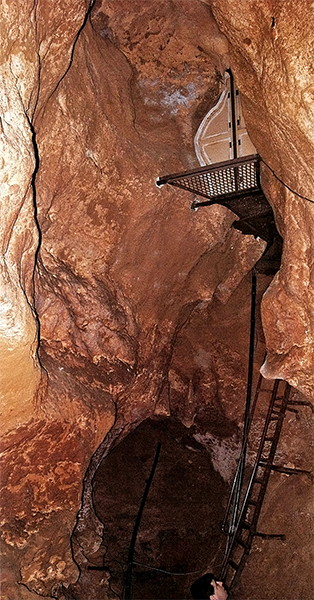 Lascaux Shaft