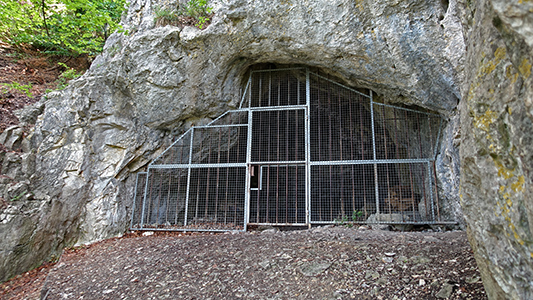 Brillenhöhle