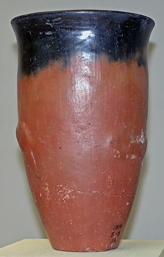 urn with arms